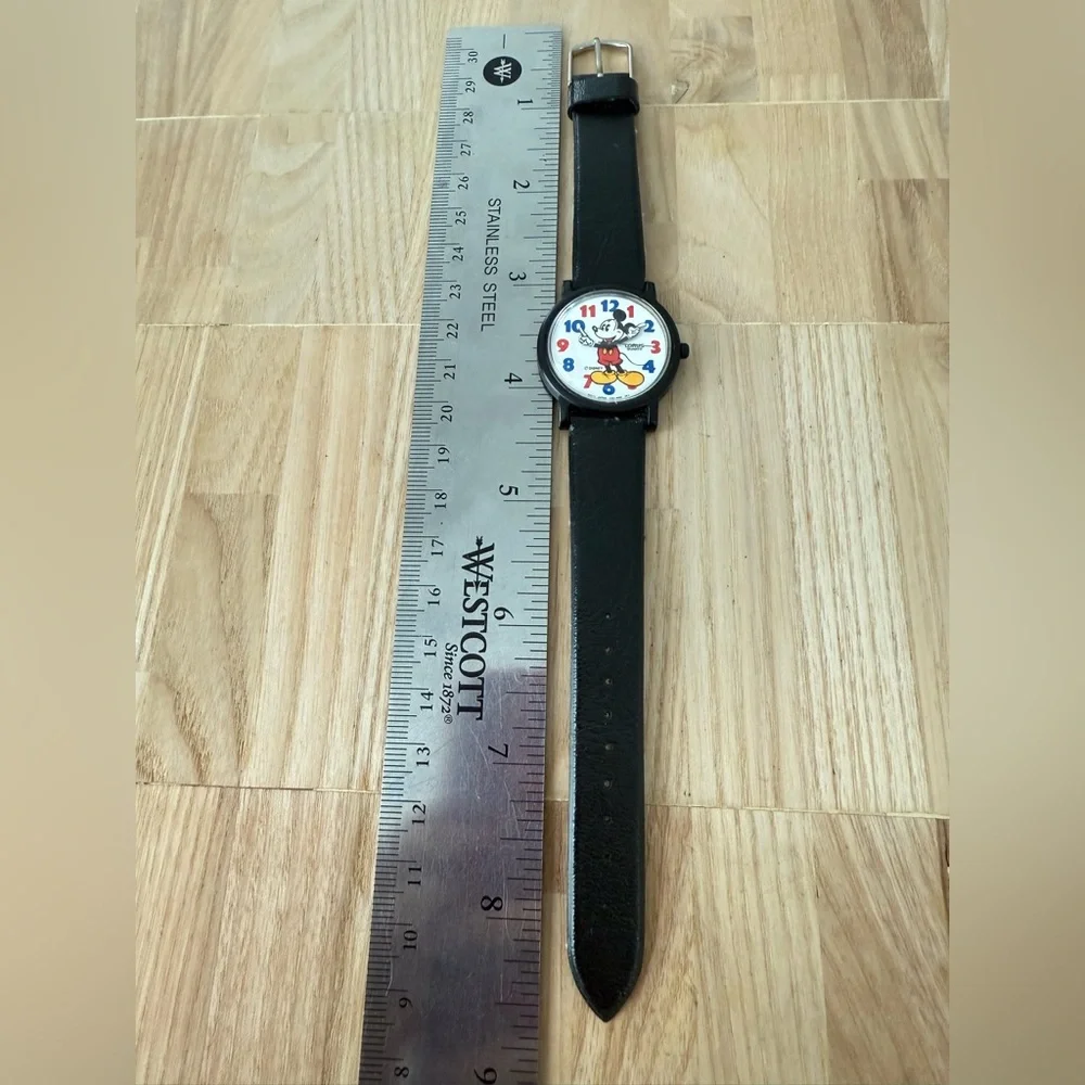 Vintage Lorus Disney Mickey Mouse moving arms watch NEW BATTERY